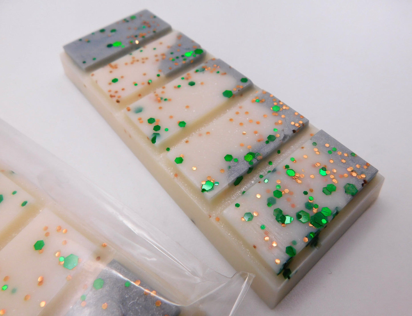 Snowberry & Mistletoe Snap Bar